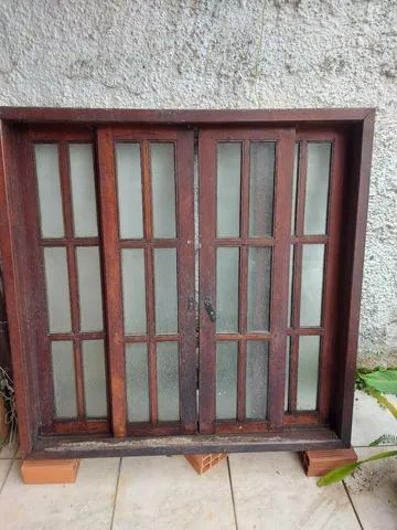 Janela de madeira 63825053936131120