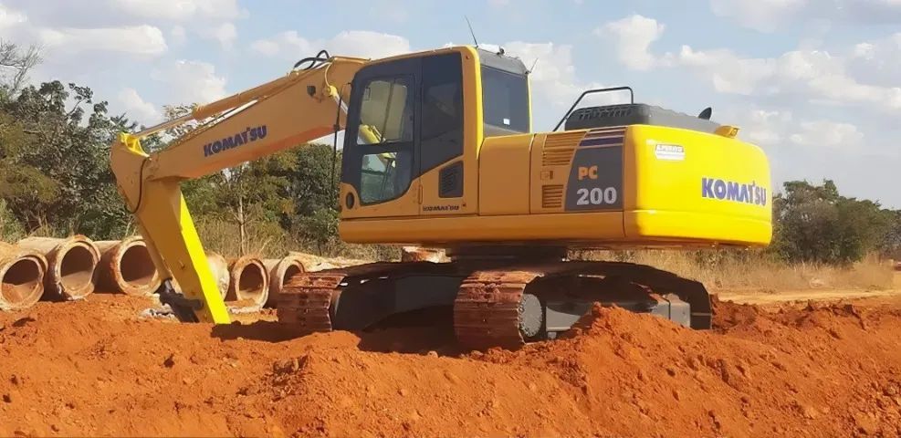 Escavadeira Komatsu Pc 200 Ano 2012 (repasse) - Foto 6