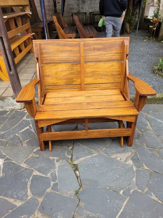 Banco de Madeira Maciça com Mesa Dobrável - Foto 6
