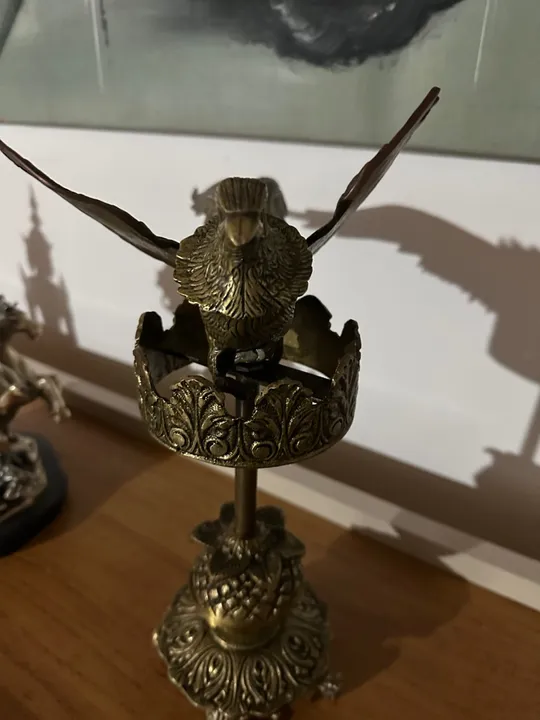Lindo Objeto Decorativo de Águia em bronze maciço