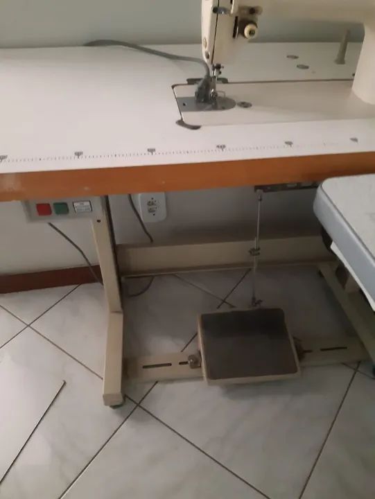 Maquina de costura reta industrial  - Foto 3