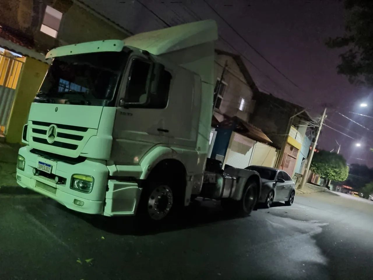 Caminhão Mercedes-Benz AXOR 1933 - Foto 3