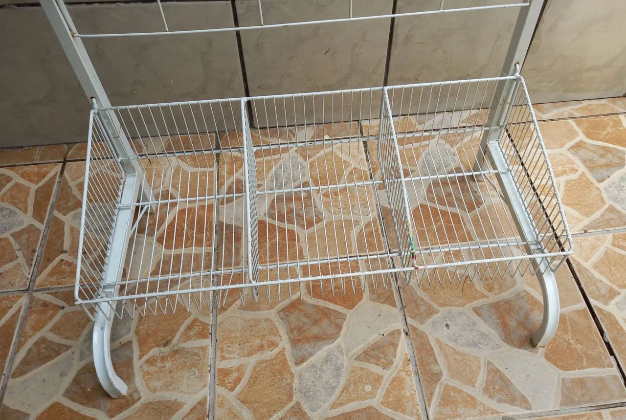 Expositor biombo com cesto + 14 ganchos super resistente industrial comércio em geral  - Foto 2