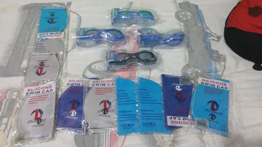 Touca de silicone para natação novo lacrado - Foto 4