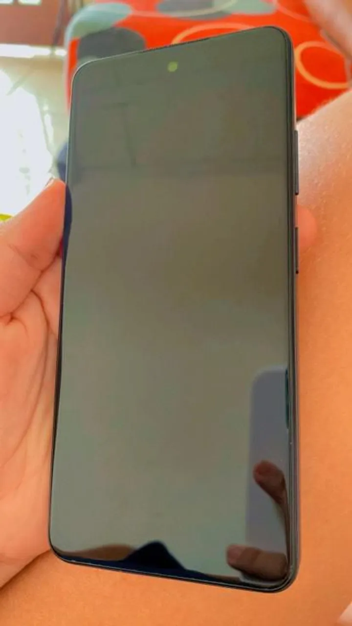 Vendo este celular INFINIX SMART 8PRO