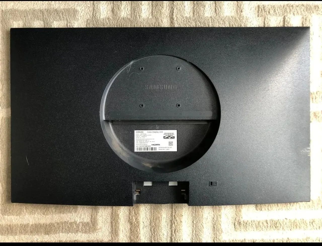 Monitor Samsung 28 polegadas 4K UHD - Foto 3