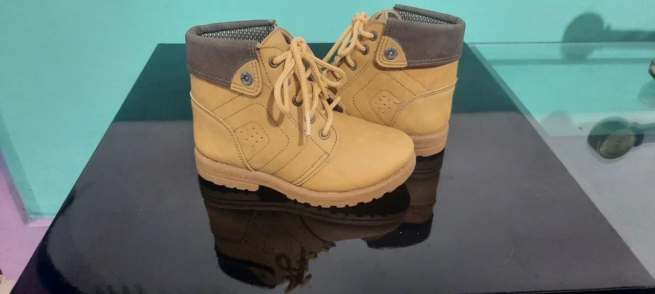 Bota de couro infantil - Tamanho 25