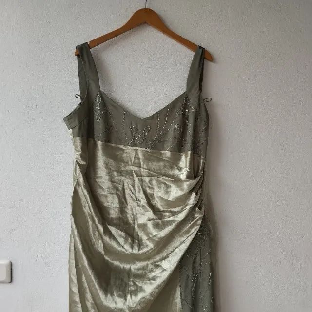 Vestido de Festa Plus Size - Foto 4