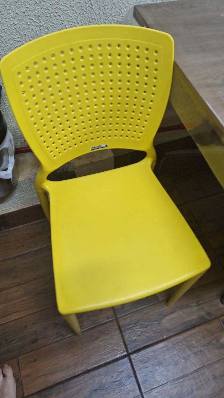 Mesa de Jantar 4 Cadeiras - Amarelo - Foto 3