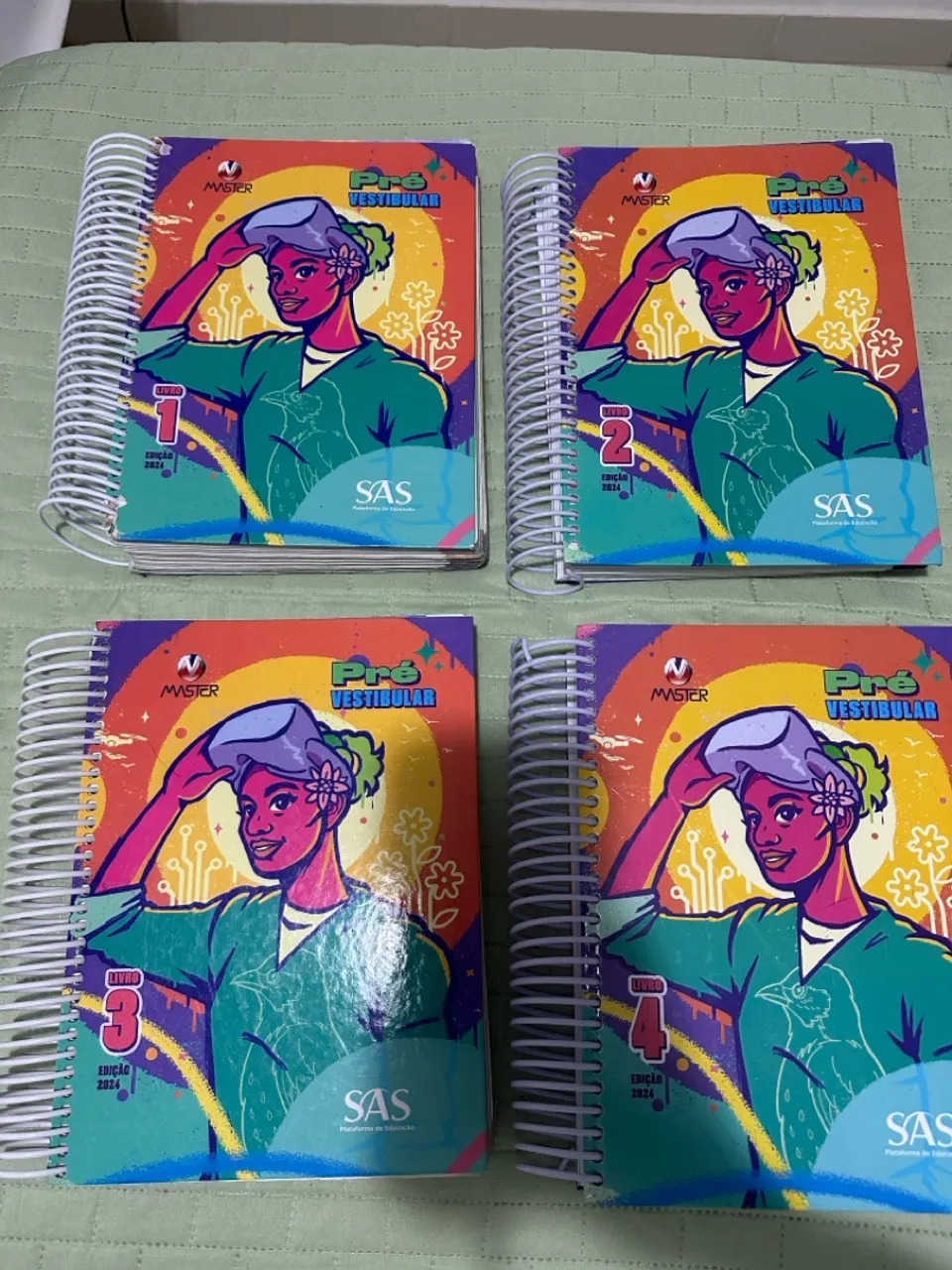 Livros Pré-Vestibular Master - 4 volumes