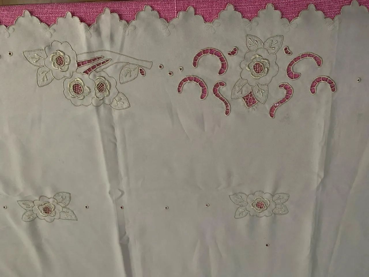 Toalha de Mesa Bordada Richelieu - Foto 4
