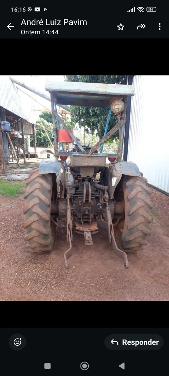 Trator cafeeiro