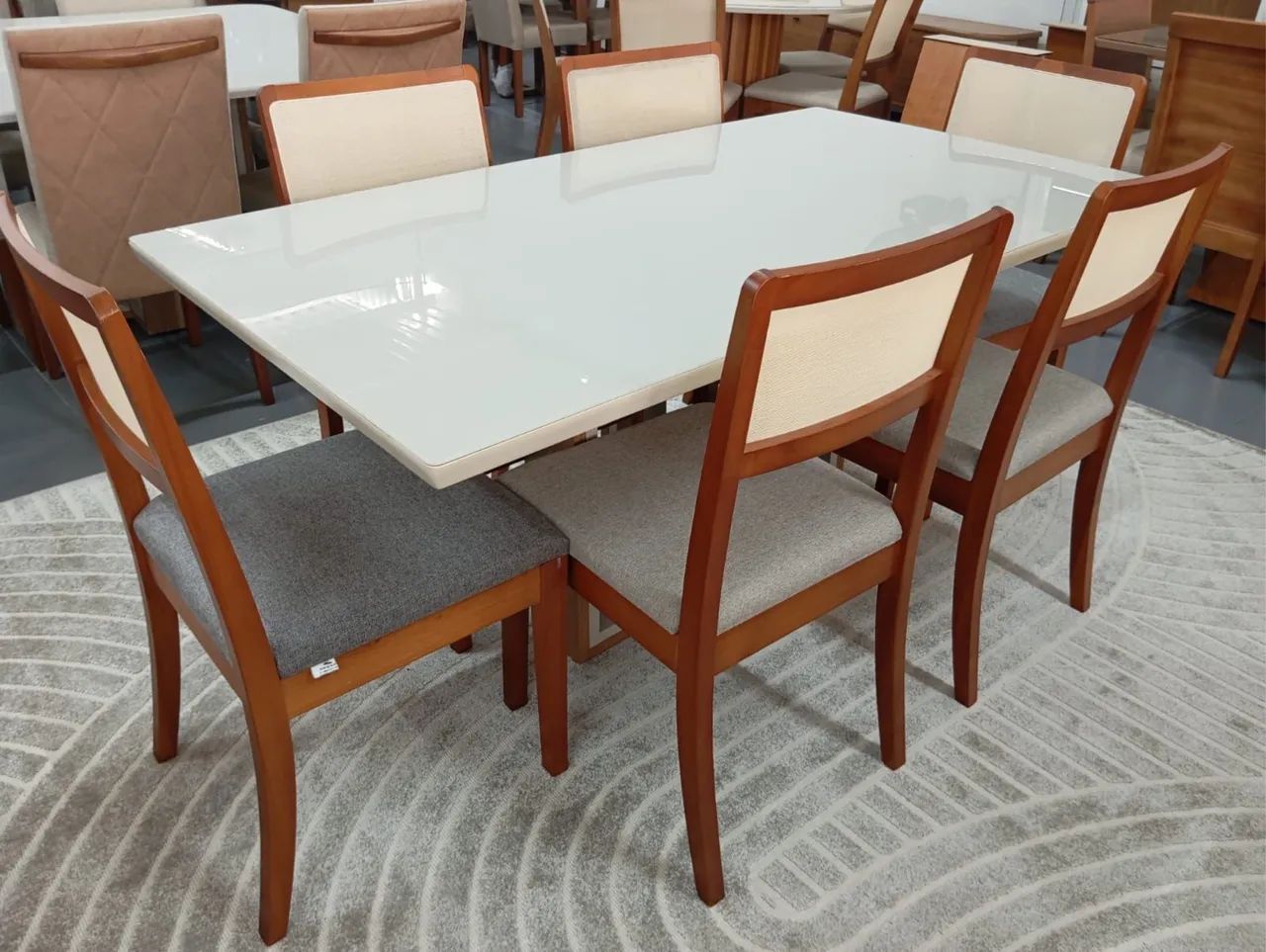 Mesa de jantar madeira  - Foto 2