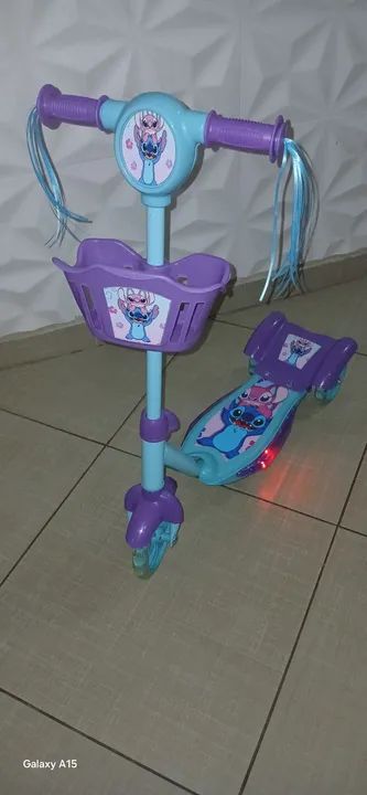 PATINETE INFANTIL MUSICAL E COM LUZES DO STITCK..NOVO A PRONTA ENTREGA 