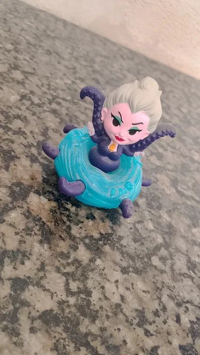 mclanche Ursula Pequena Sereia