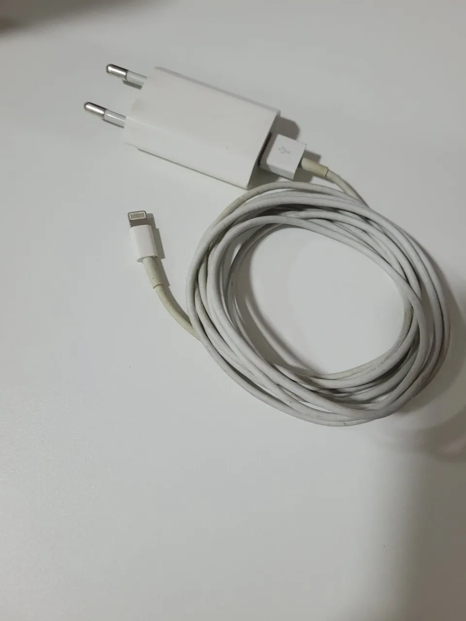 Carregador Apple iPhone Lightning