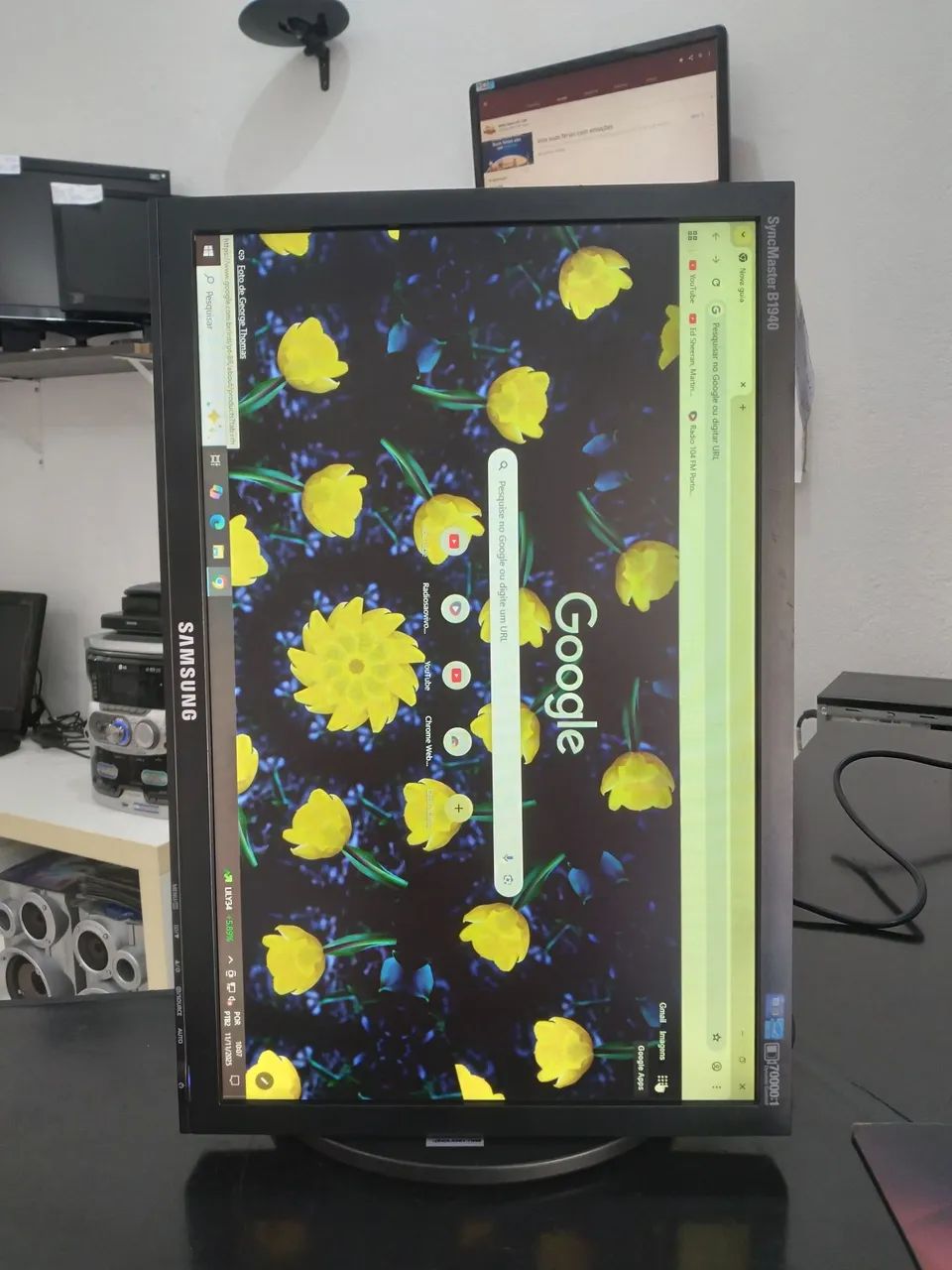 Monitor rotacional 19 polegadas, com os cabos e garantia 403064741293598720