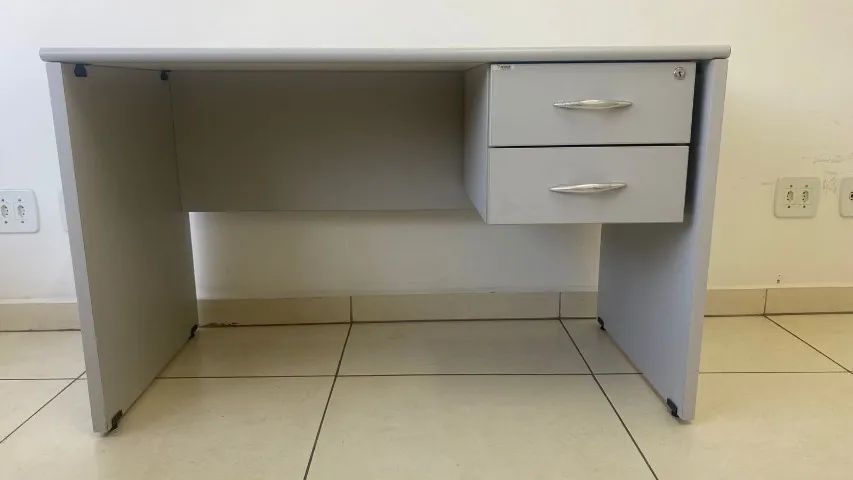Mesa de Escritório Semi Nova (Valor de Cada)