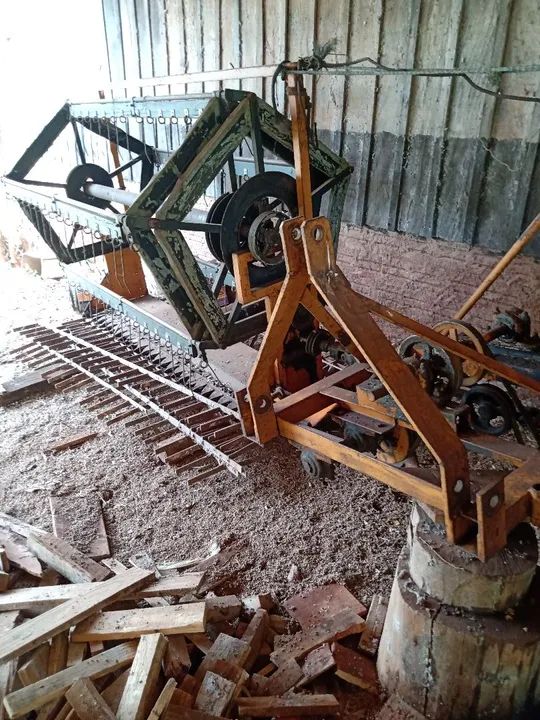 Colhedeira ceifadeira para trator