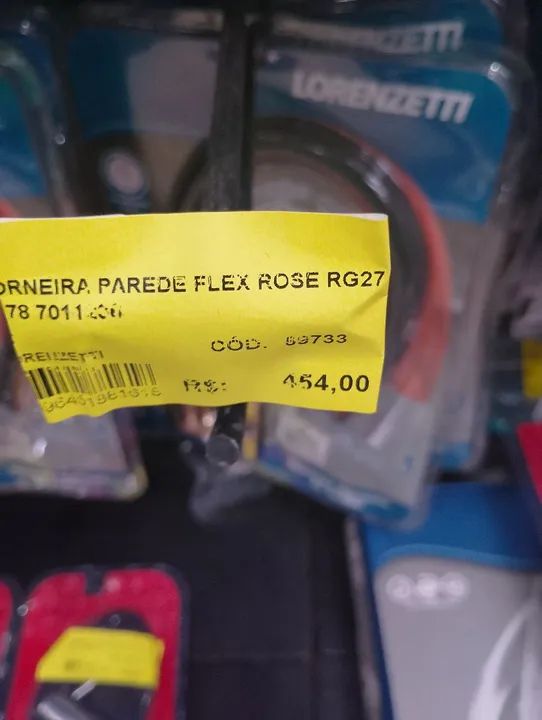 Torneira de Cozinha Dourada com Mangueira Flexível - Foto 3