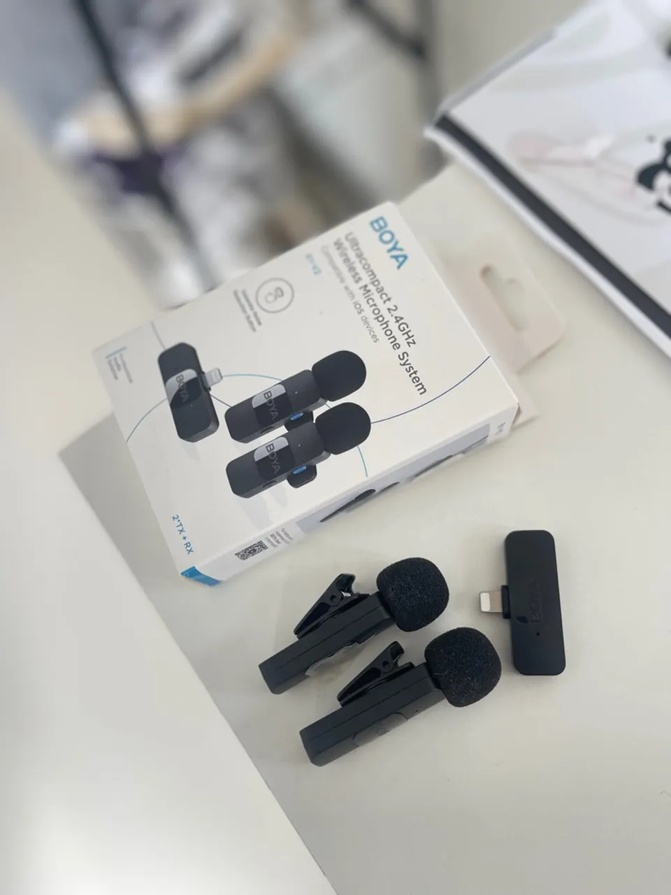 Microfone Boya By v2 Sem Fio 2.4G Lapela Compatível com dispositivos iOS
