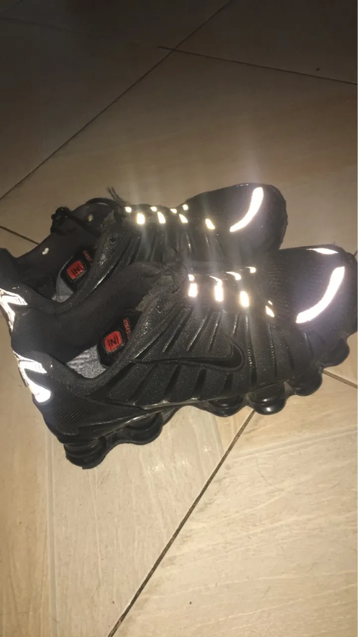Nike Shox 12 mola refletivo