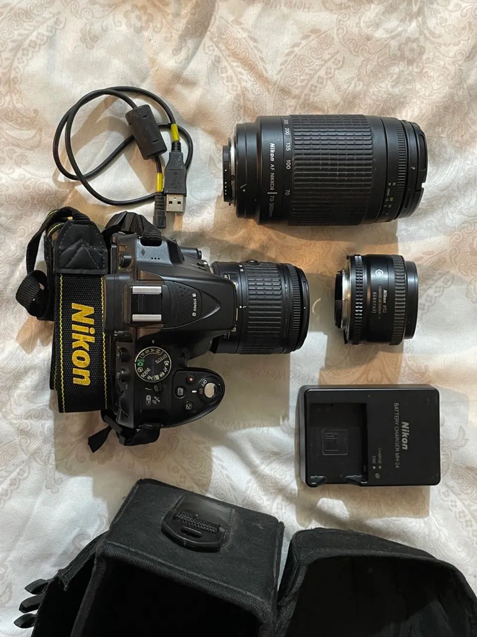 Câmera Nikon D5300 24.2mp com Wi-Fi + 3 lentes