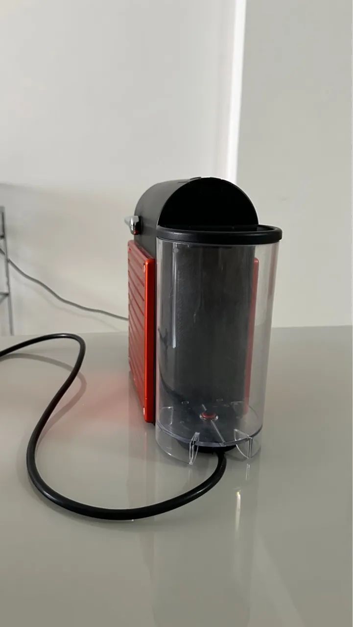 Nespresso Pixie Alumínio, Cafeteira 220v