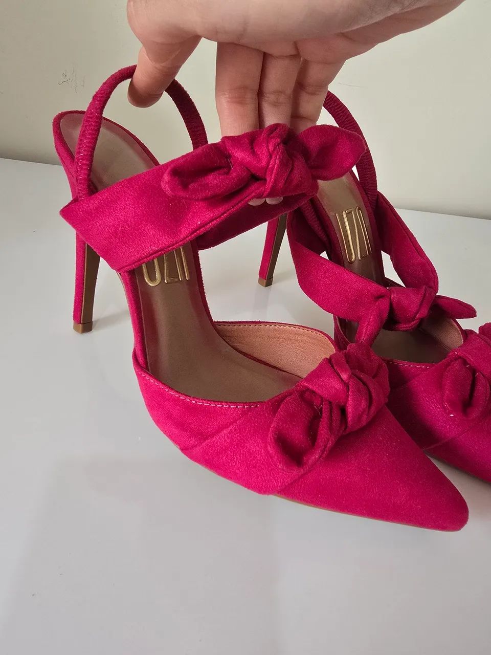 Scarpin slingback UZA NOVA! 