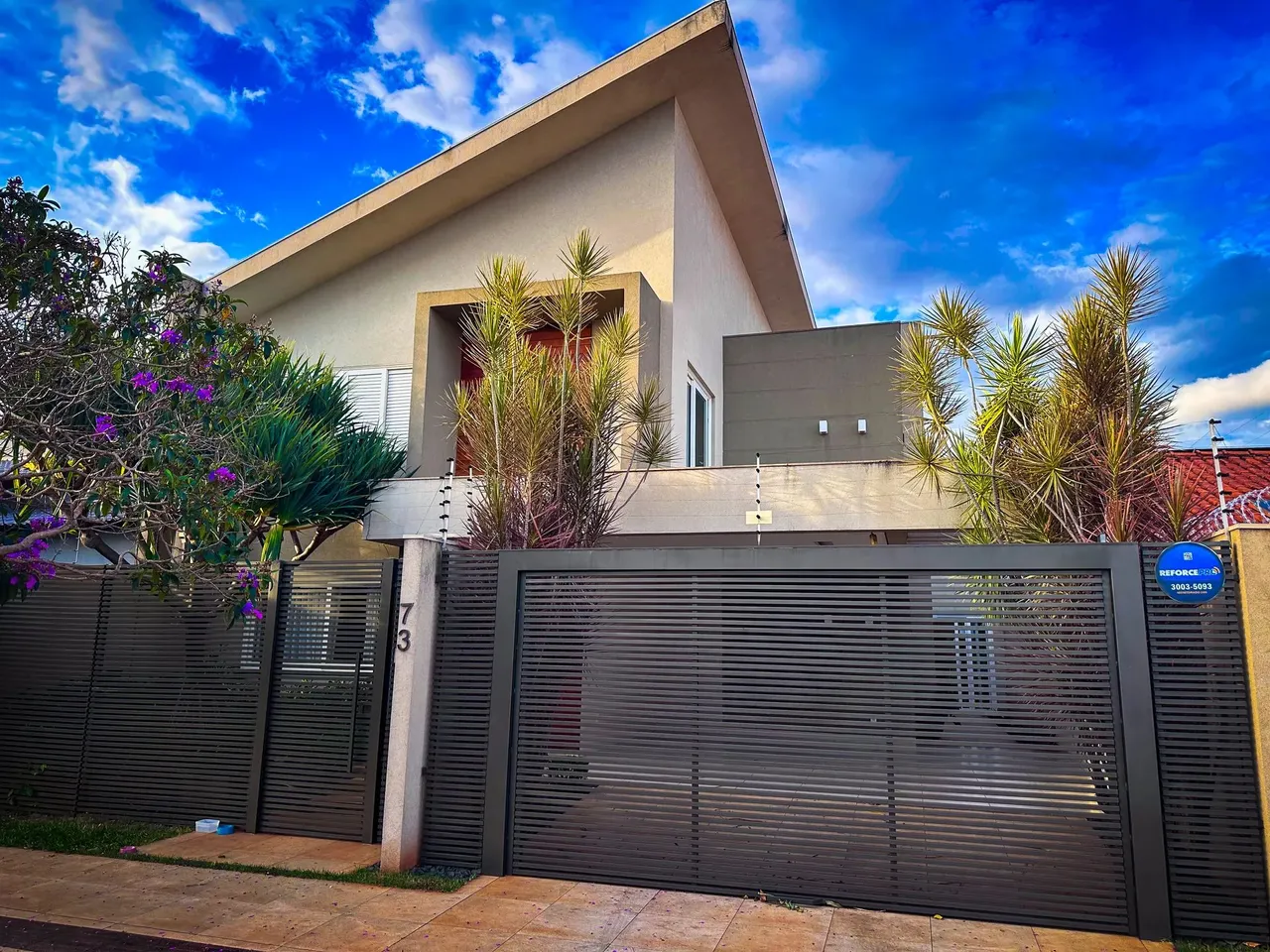 SOBRADO COM 4 SUITES (ANALISA PERMUTA)