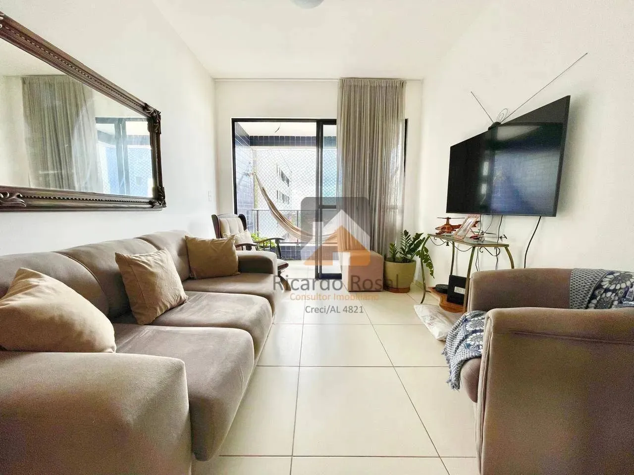 Apartamento no farol c/ 3 quartos, 2 varandas, 92m e ótima estrutura!!!