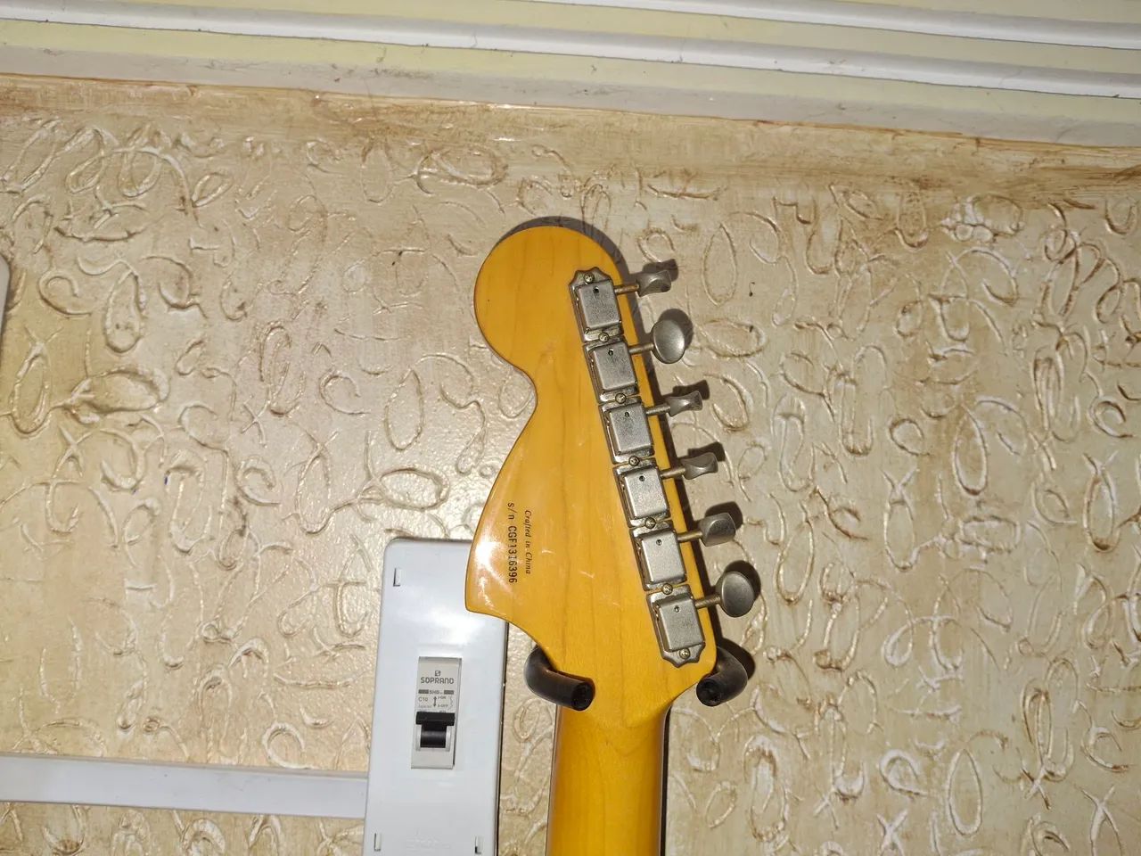 Guitarra Fender Mustang Modern Player - Foto 5