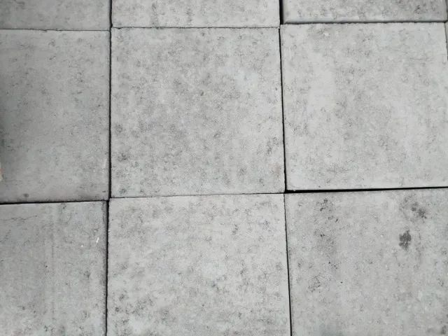 Piso Maciço 40x40x06 cm - ideal para área externa/interna e garagem - Vend.: und ou m² - Foto 3