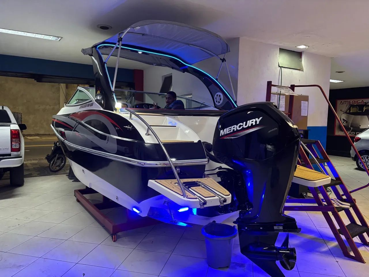 Lancha Intruder 190 cab - Foto 9