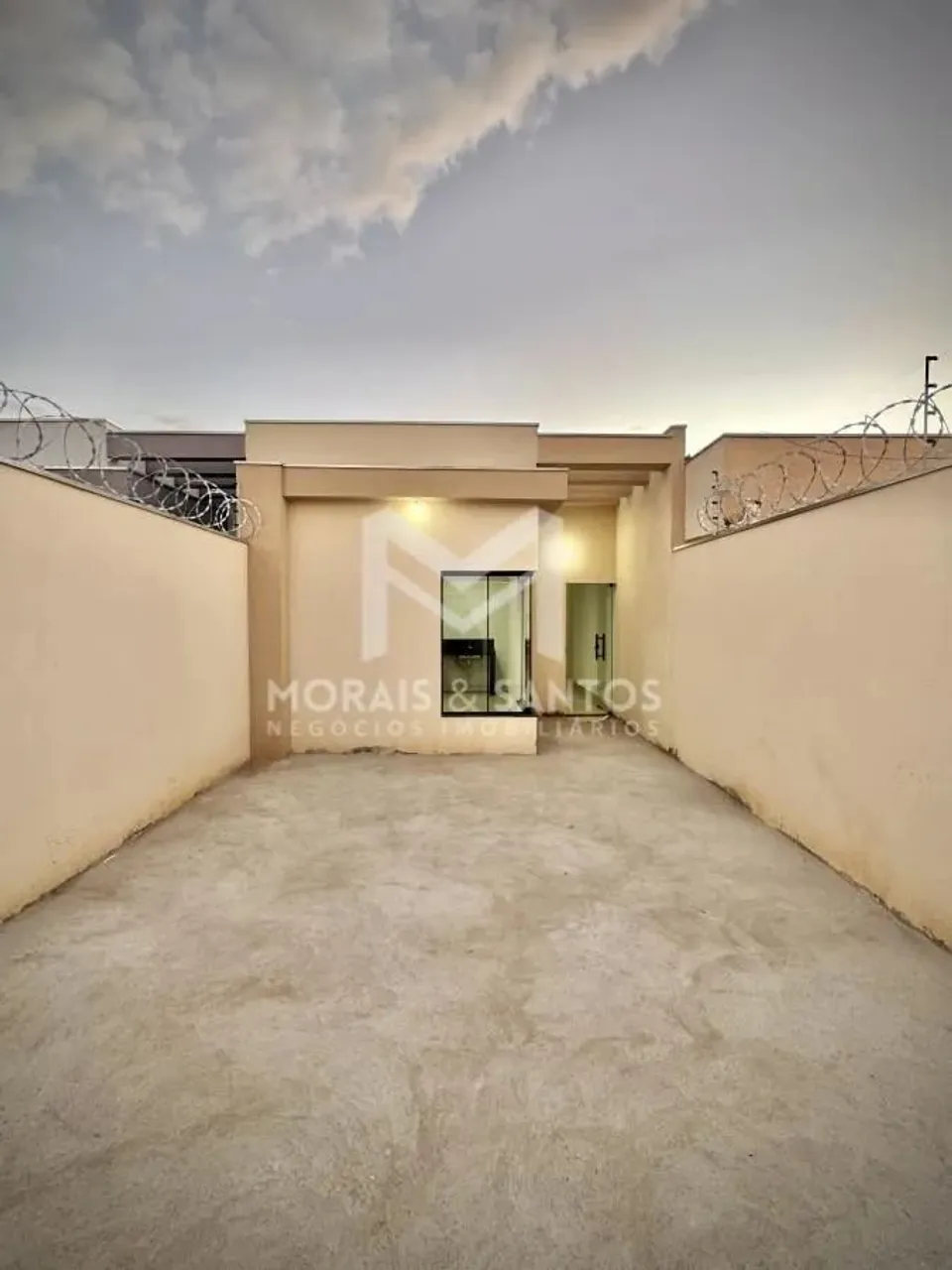M-CASA À VENDA NO BAIRRO INDEPENDÊNCIA - MONTES CLAROS MG