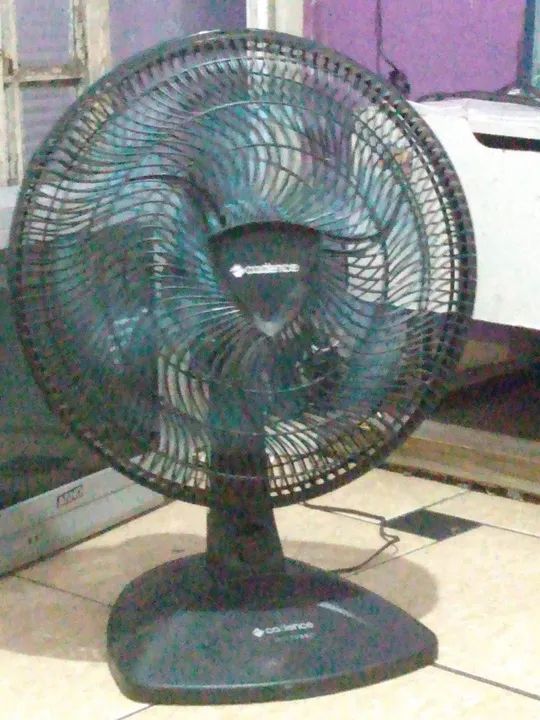Ventilador de Mesa Cadence - Ótimo Estado!