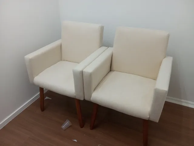 CADEIRAS ESTOFADAS