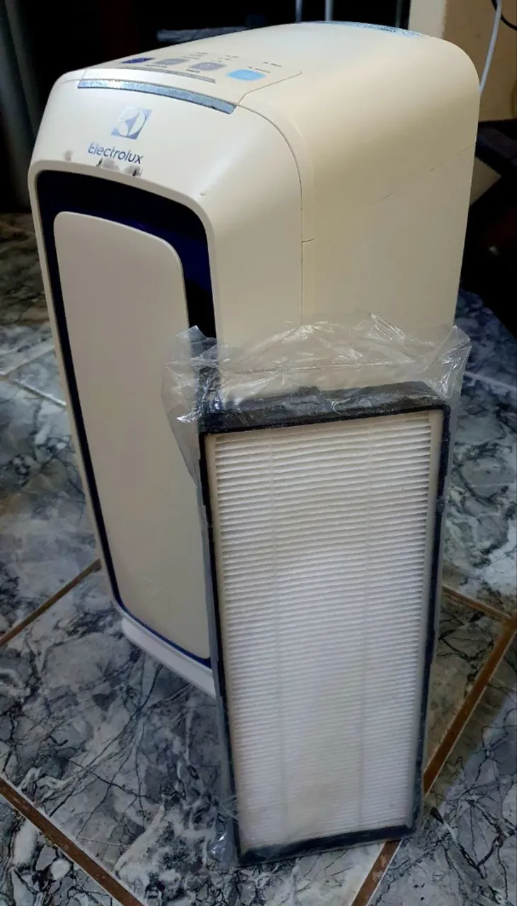 Purificador de Ar Electrolux PR10E com 3 niveis de intensidade 220V