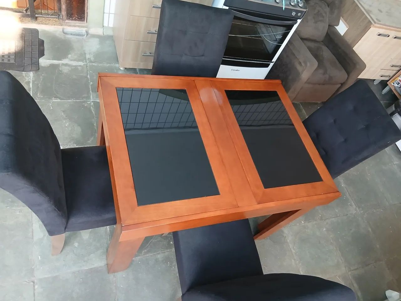 Mesa de Jantar em Madeira Maciça com Tampo de Vidro abre e fecha ...
