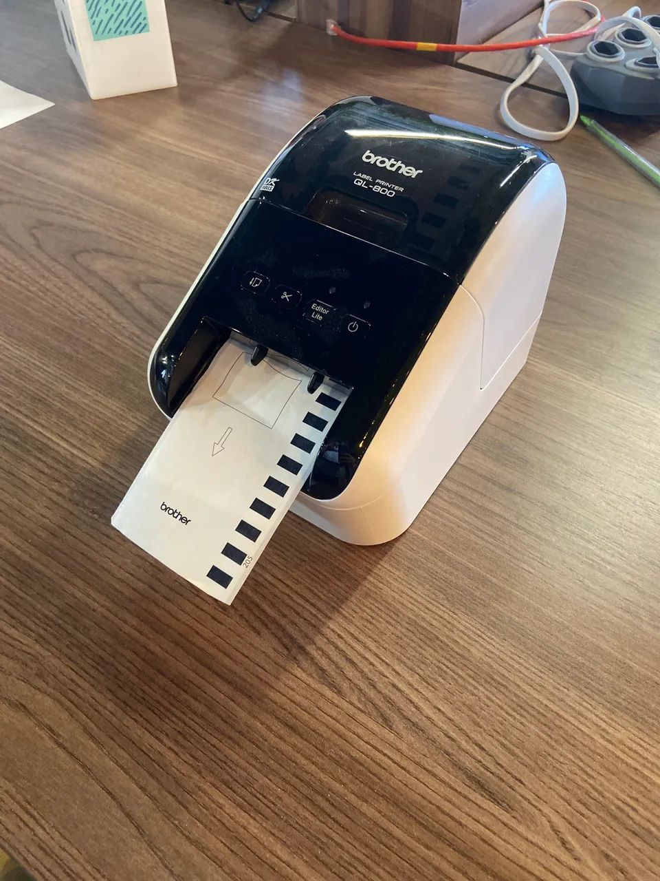 Brother label printer pouco usada QL-800