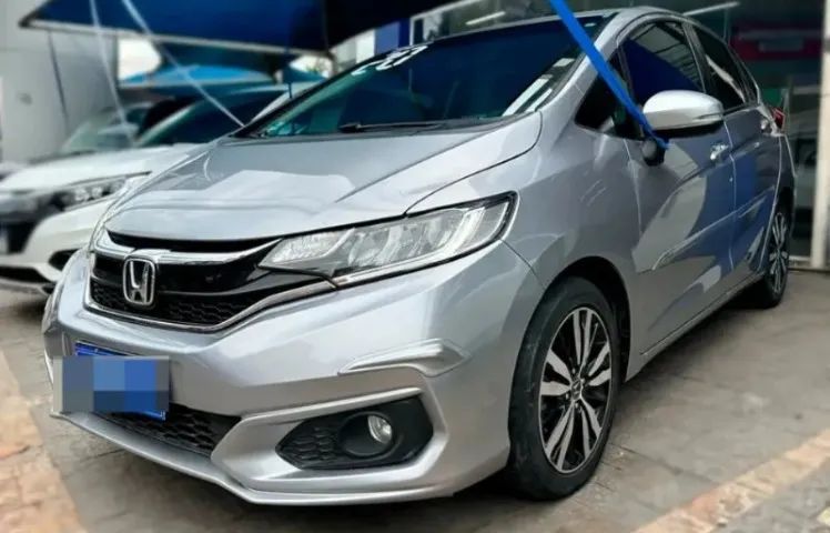 - Honda Fit 2020 - Ent. 5.500,00 - Não consultamos Score - Mariana Oliveira 