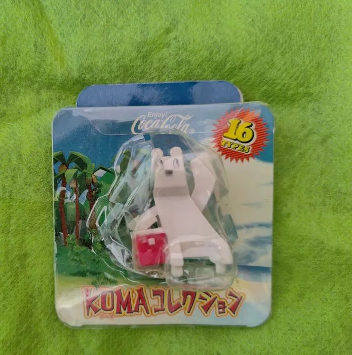 KUMA Collection Coca Cola  mini boneco mini boneco mascote limitado japonês 