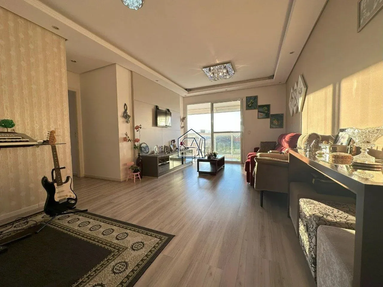 Apartamento à venda no Mirante Quatro Estações, com 03 dormitórios + dependência de empreg