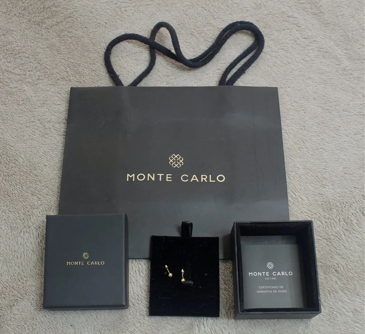 Brinco baby esferas em ouro amarelo 18k - 3mm - Foto 5