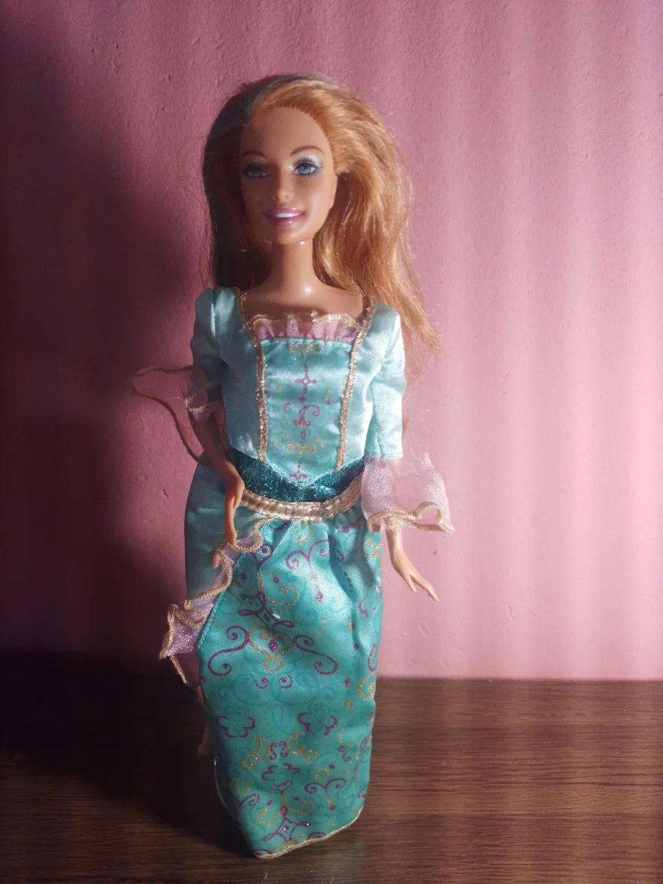 Boneca Barbie Princesa com Roupa e Acessórios - Foto 2
