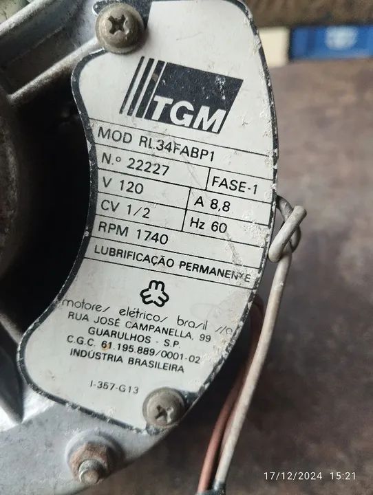 Vendo este Motor Elétrico  de  1/2  - Foto 2