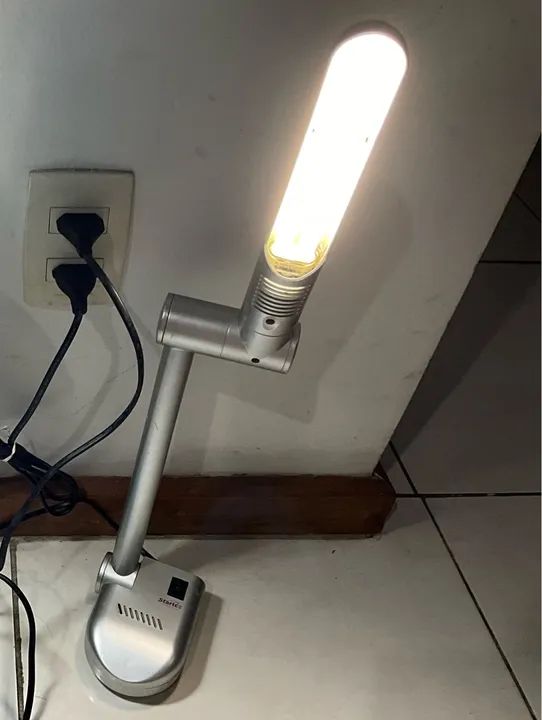 Kit de Luminária de mesa e luzes - Foto 3
