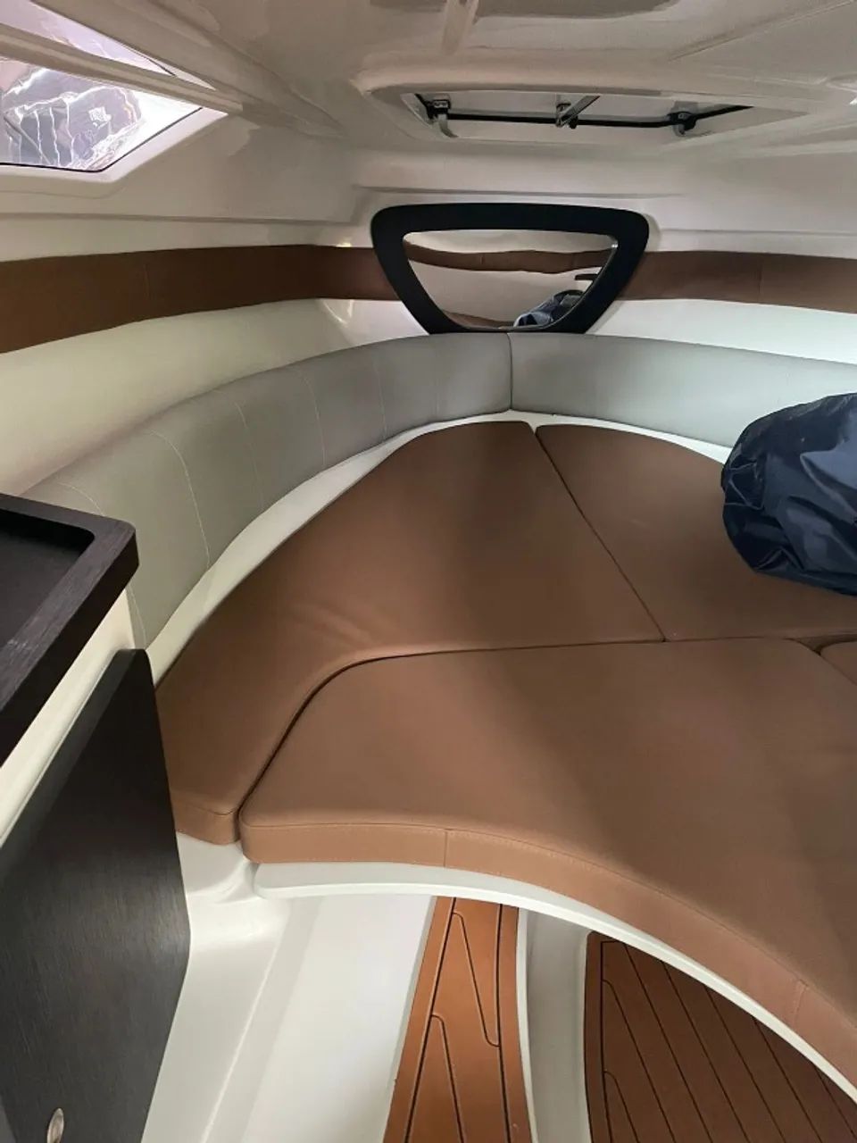 Lancha Triton 250 Cabinada - Cota Náutica Boatlux  - Foto 5