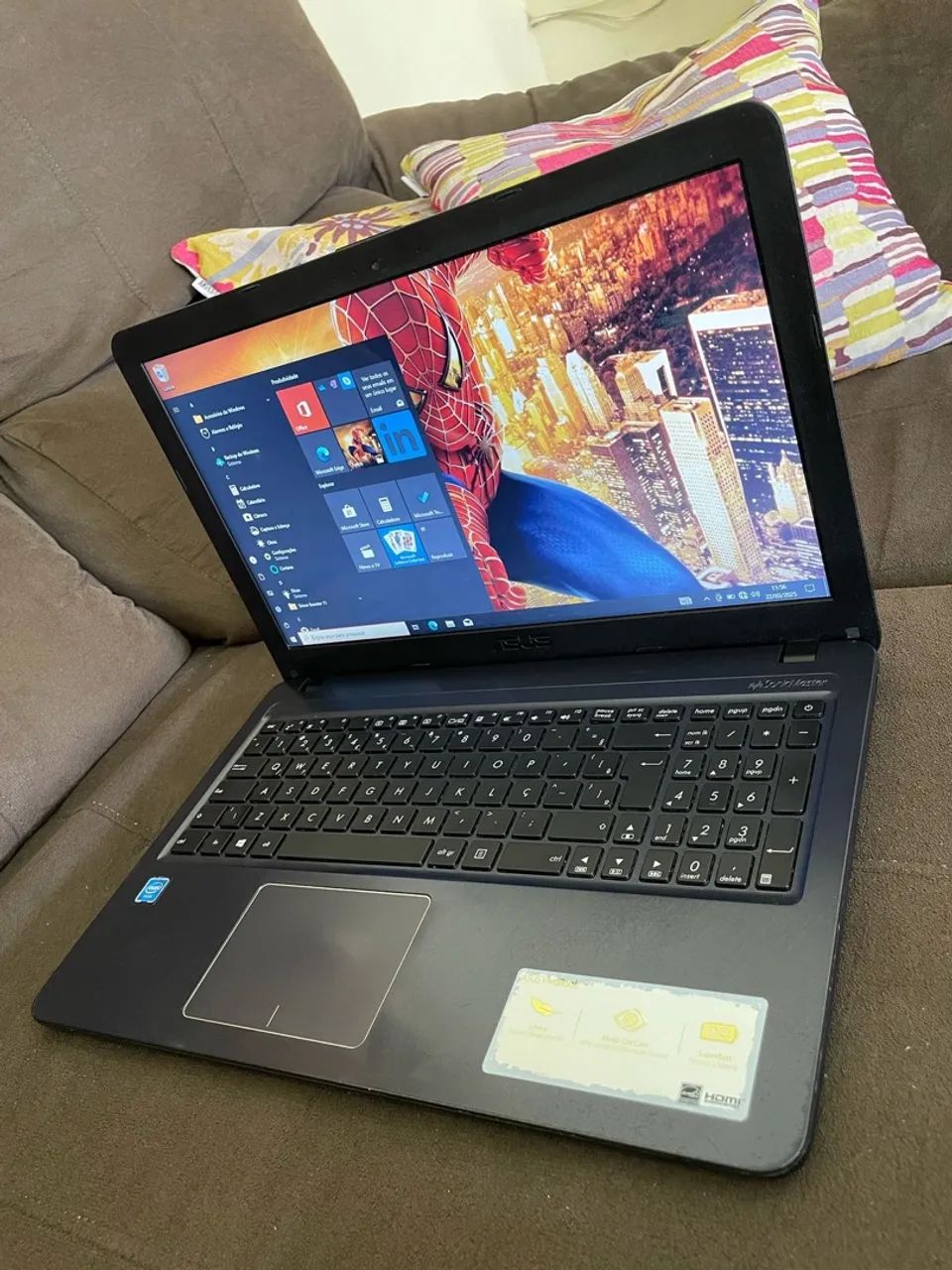 Vendo Notebook Asus TOP