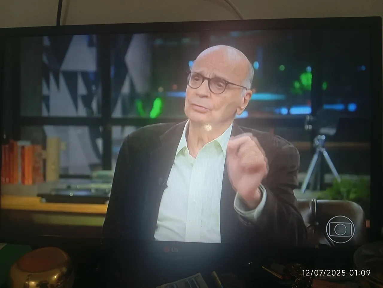 TV LG em excelente estado
